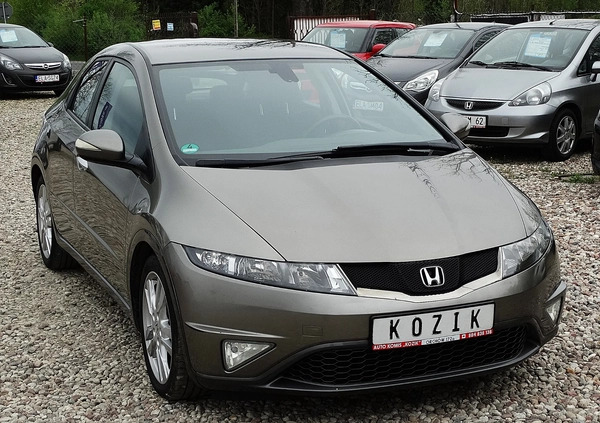 Honda Civic cena 25999 przebieg: 187581, rok produkcji 2008 z Pińczów małe 529